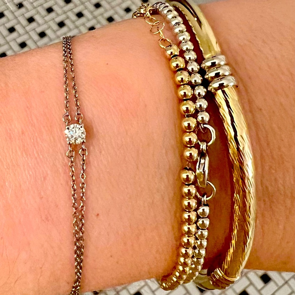 Tiffany solitaire bracelet - pristine condition.